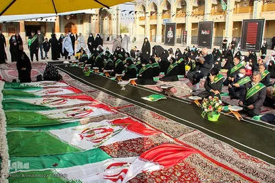 آئین معنوی سفره صلوات بر سر تربت شهدای حمله تروریستی حرم