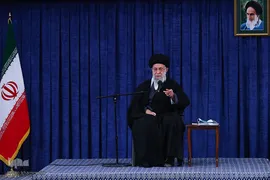 آیت‌الله خامنه‌ای، رهبر معظم انقلاب 