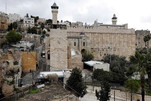 Israel Imposing New Reality at Ibrahimi Mosque, Governor Warns