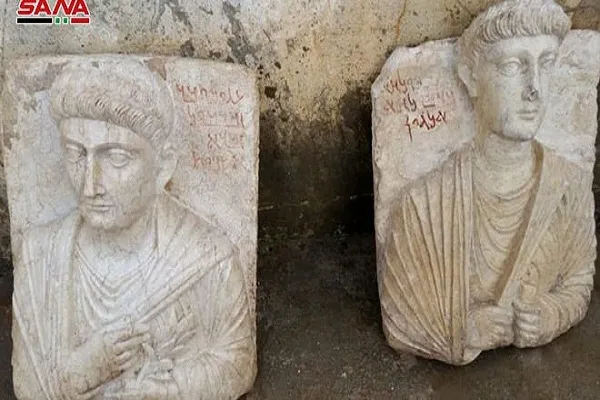 کشف دو مجسمه باستانی در مخفیگاه داعش در حمص