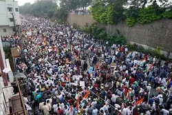 Sampu-sampung Libong Nagmartsa sa India upang Magprotesta sa Anti-Muslim na Pagkamamayan na Batas