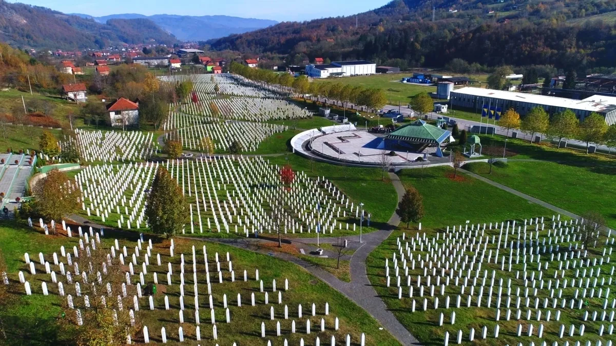 Dinmeyen acı: Srebrenitsa sokırımı