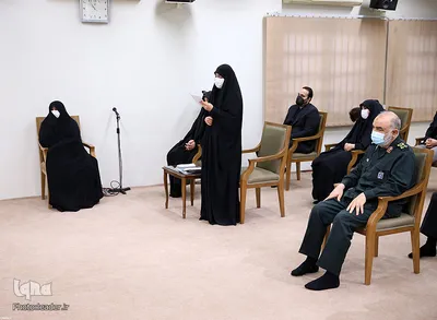 دیدار خانواده و اعضای ستاد بزرگداشت شهید حاج قاسم سلیمانی با رهبر انقلاب