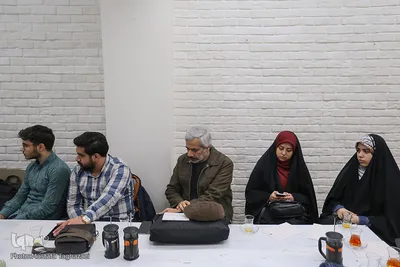 گالری ققنوس