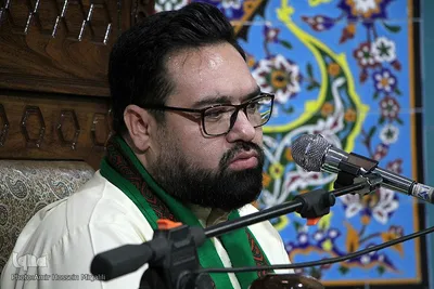محفل شبی با قرآن در شهر شاهدیه یزد