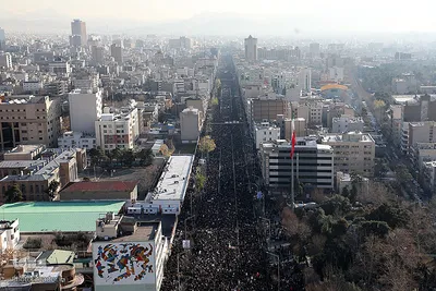  وداع تاریخی مردم مؤمن و قدرشناس تهران با سردار بزرگ و پر افتخار اسلام سپهبد شهید حاج قاسم سلیمانی