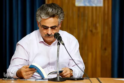 نقد و بررسی کتاب تولید و مصرف فرهنگی در دانشگاه ایرانی