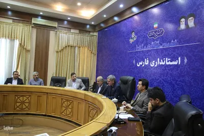نشست صمیمی نخبگان با استاندار فارس