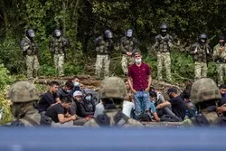 Polish Muslim Leader Helps to Collect Clothing, Prepare Food for Migrants