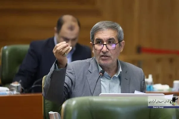 انتقاد از تعدد احکام اربعینی برای مدیران ارشد