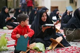 جزء خوانی بیستمین روز ماه مبارک رمضان در حرم شاهچراغ (ع)