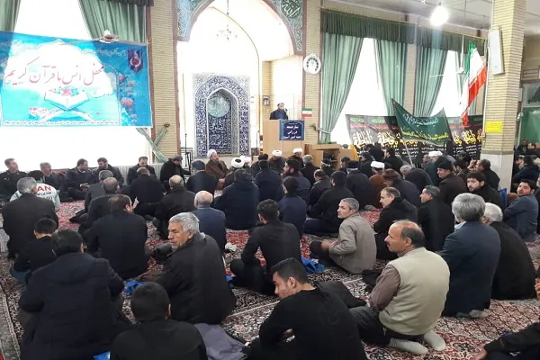 برگزاری آیین عزاداری حضرت فاطمه زهرا در حسینه بیجار +عکس