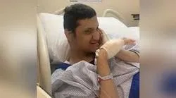 হাসপাতালে চিকিৎসাধীন অবস্থায় পুরো কুরআন মুখস্ত করে অবাক করে দিলেন অসুস্থ তরুণ আব্দুল্লাহ