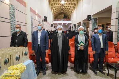 تجلیل از بانوان خادم حرم  شاهچراغ(ع)