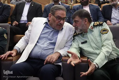 سردار احمدرضا رادان، فرمانده فراجا و علی شمخانی، دبیر شورای عالی امنیت ملی