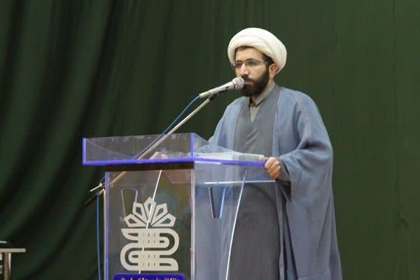 حجت‌الاسلام والمسلمین مهدی مرادیان، مسئول دفتر نهاد نمایندگی مقام معظم رهبری در دانشگاه فرهنگیان لرستان