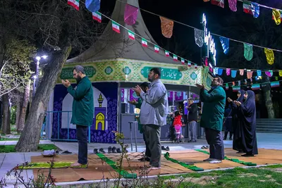 فیض خدمت در چایخانه امام رضا(ع) در شیراز