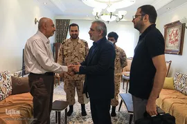 دیدار جامعه قرآنی با خانواده‌ شهید محمدصالحی
