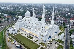 ইন্দোনেশিয়ায় শেখ জায়েদ গ্র্যান্ড মসজিদ
