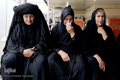 مراسم چهلمین روز در گذشت جانباختگان زلزله کرمانشاه
