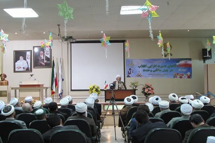 انقلاب درصدد احیای تمدن اسلامی بر مبنای قرآن است