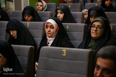 آیین رونمایی از کتاب «نفس های ماندگار»