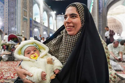حرم مطهر رضوی در شب میلاد حضرت رضا(ع)