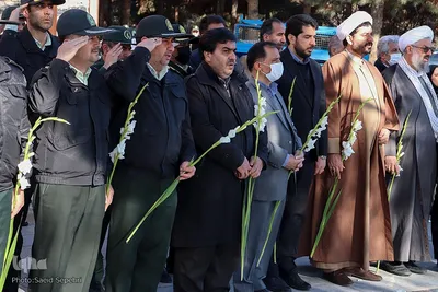 جشن پدران آسمانی با غبارروبی مزار شهدای انقلاب و دفاع مقدس