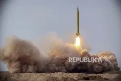 Gelar Latihan Militer, Iran Beri Peringatan ke Israel
