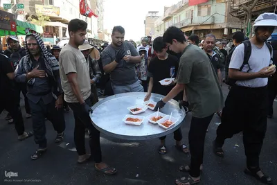 میزبانی از زائران حسینی در مواکب کربلا