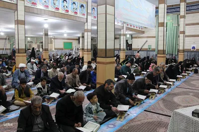 محفل انس با قرآن کریم در مسجد چهارده معصوم علیهم السلام ازناو ملایر