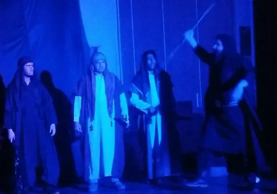 قاصدک با «تردید» روی صحنه آمد