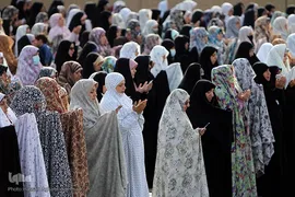 نماز عید سعید فطر در جوار حرم مطهر حضرت عبدالعظیم حسنی علیه‌السلام