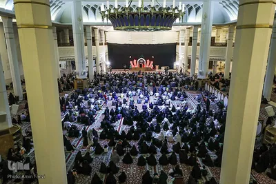 مراسم سوگواری شب شهادت امام صادق(ع) در حرم شاهچراغ