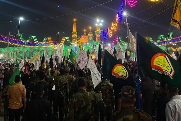 وكيل السيد السيستاني يصلي علی جثمان الشهيد نيلفروشان + فيديو