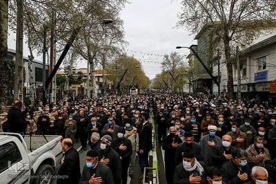 Tausende Menschen nehmen Abschied von Ayatollah Alavi Gorgani