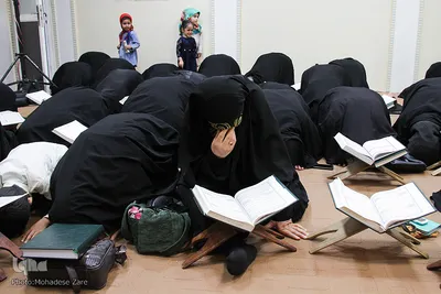 محفل انس با قرآن نورالثقلین در حاشیه شهر مشهد