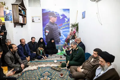 دیدار مسئولان استانی با خانواده شهید رضا صیادی