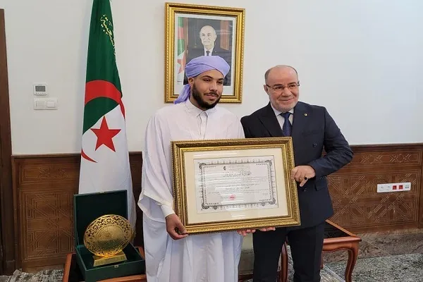 L'Algérie honore son représentant au concours coranique du Roi Abdelaziz