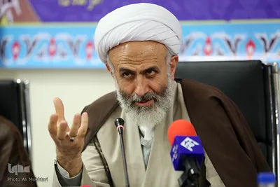 نشست هم اندیشی راهکارهای توسعه و ترویج وقف قرآنی