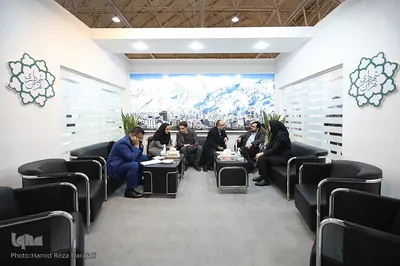 نمایشگاه گردشگری و صنایع دستی