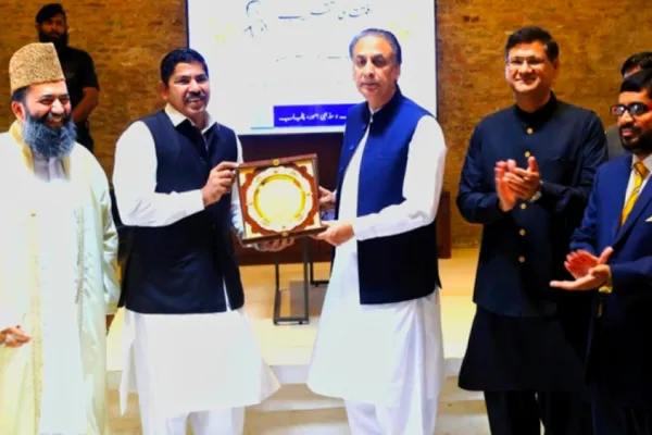 Ukumbi Mpya wa Qur’ani Wazinduliwa katika Msikiti wa Badshahi, Lahore – Pakistan