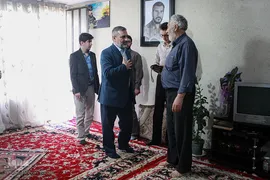 دیدار با خانواده شهید
