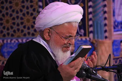 احیای شب بیست و یکم ماه مبارک رمضان در امامزاده سیدجعفر محمد(ع) یزد
