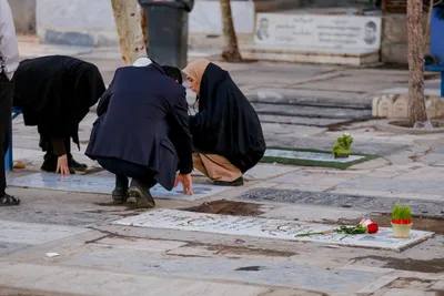 زیارت اهل قبور در پنجشنبه آخر سال