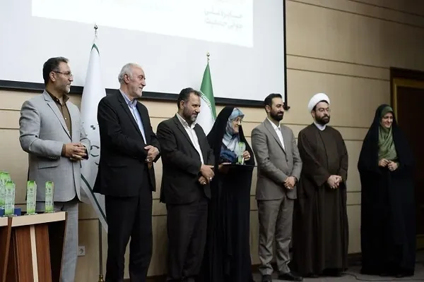 کسب رتبه اول جایزه رویداد استانی جوانی جمعیت توسط جهاددانشگاهی الزهرا(س)