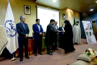 ۱۵۰۰ نفر داشجو در مسابقه کتابخوانی« زنی ازتبار الوند» شرکت کردند