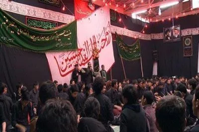 امامزاده زینب خاتون(س) اقلید؛ میزبان سوگواری‌های ماه صفر
