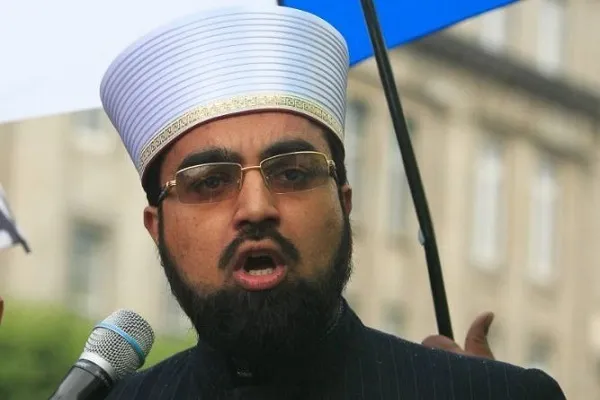 Imam alerta sobre aumento do ódio após ataque na Irlanda
