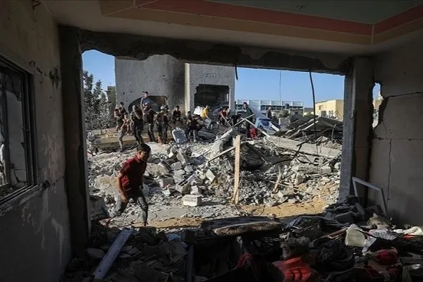 Tsugunnar da mutane sama da 800,000 a arewacin Gaza mutuwar mutane a asibitoci